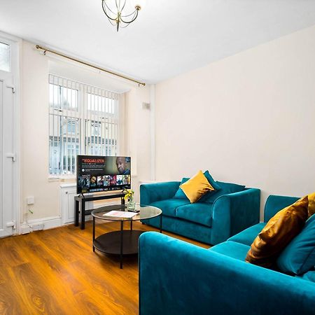 Vila 3 Bed House For Contractors & Families And Free Parking Birmingham Exteriér fotografie