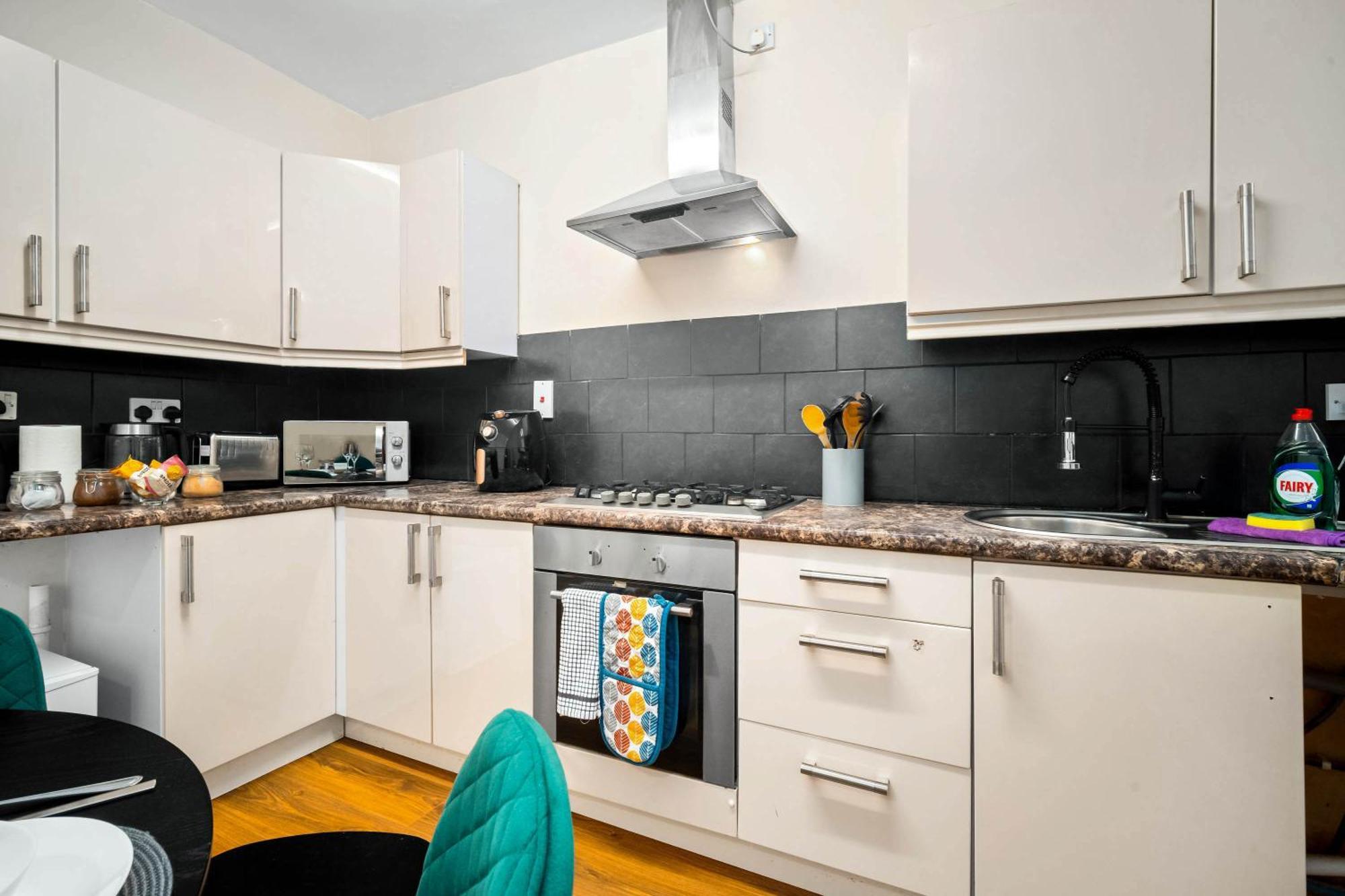 Vila 3 Bed House For Contractors & Families And Free Parking Birmingham Exteriér fotografie