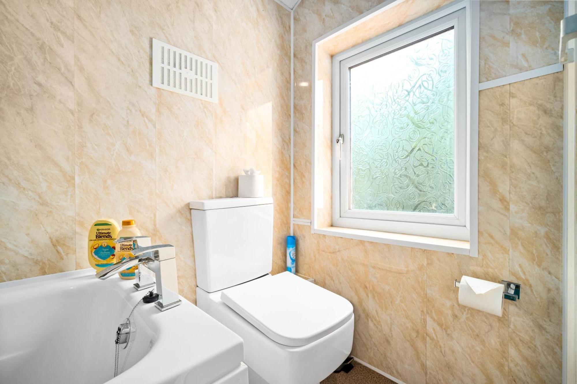 Vila 3 Bed House For Contractors & Families And Free Parking Birmingham Exteriér fotografie
