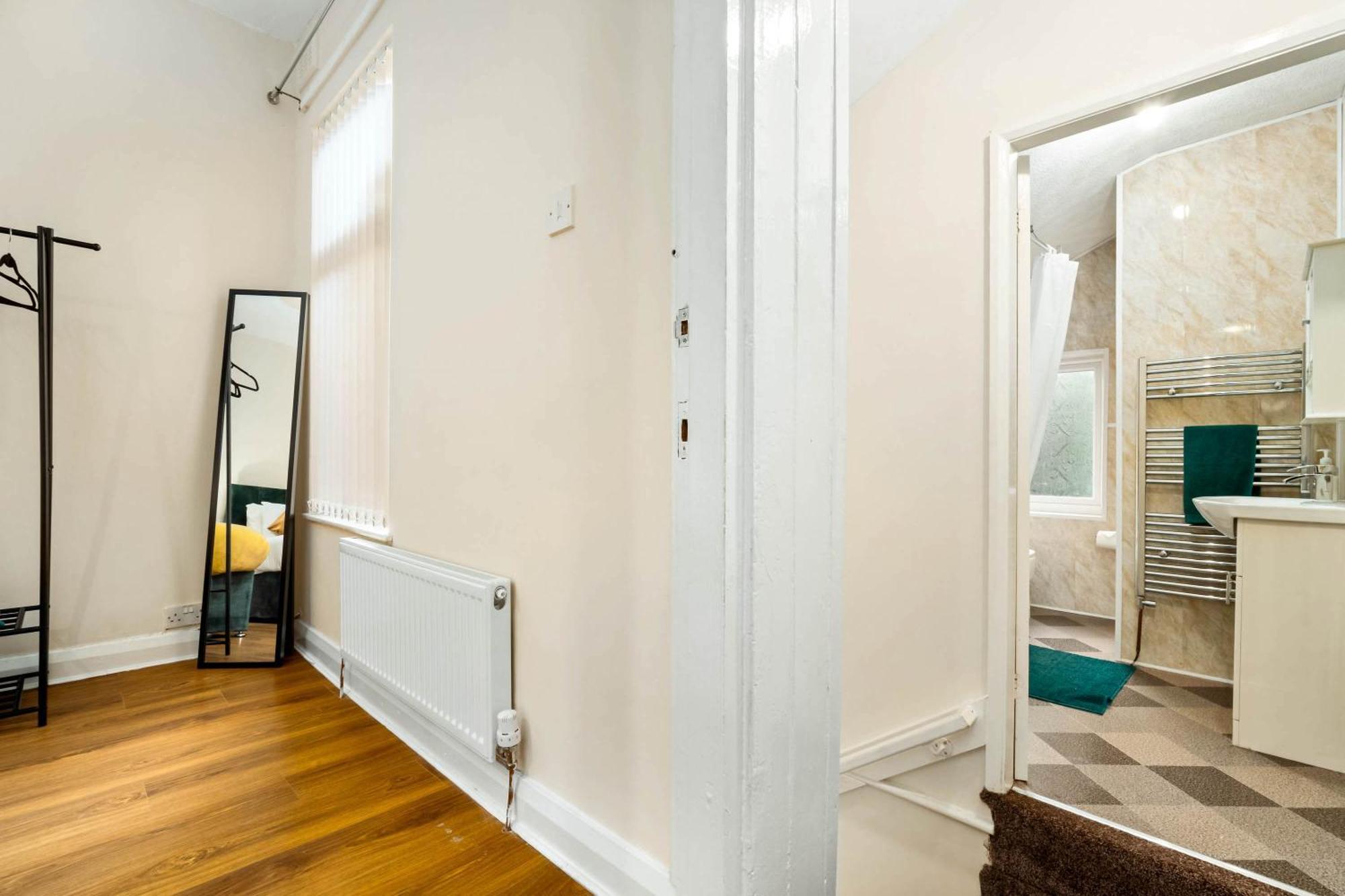 Vila 3 Bed House For Contractors & Families And Free Parking Birmingham Exteriér fotografie